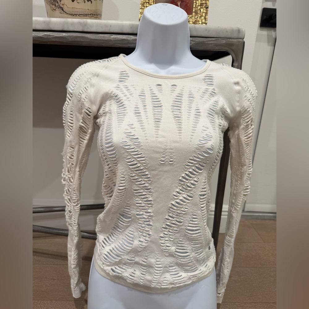 ALO Yoga Ivory Textured Long Sleeve Tee